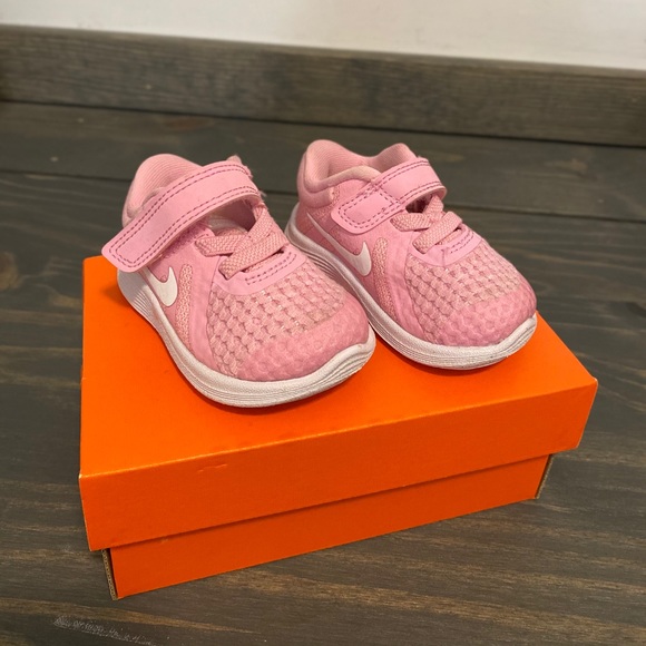 infant sneakers size 2